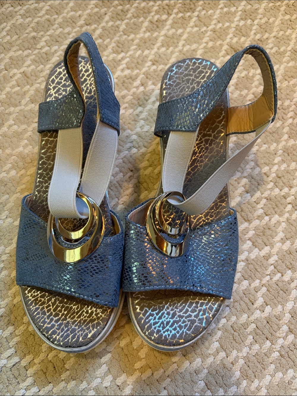Metallic Blue Women's Slingback Sandals with Gold Ring Accent